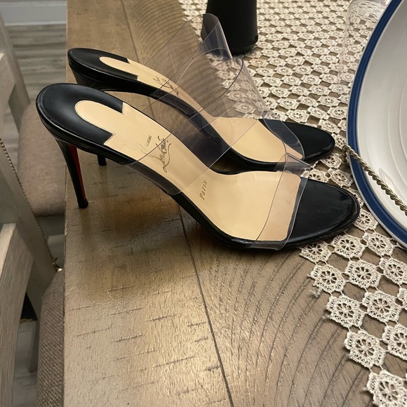 Christian Louboutin Black and Cream Heels with Slingback Design - Picture 3 of 7